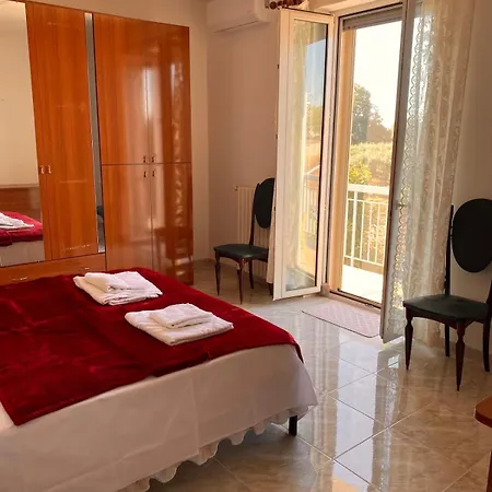 Holiday home Colinella *